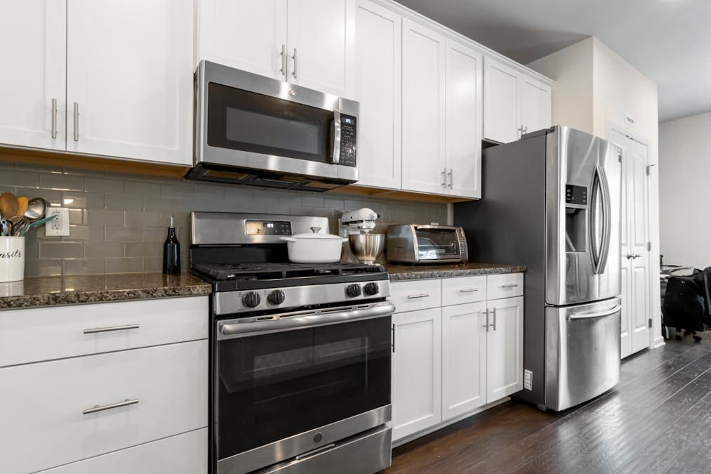cabinet painting vs cabinet replacement for kitchens